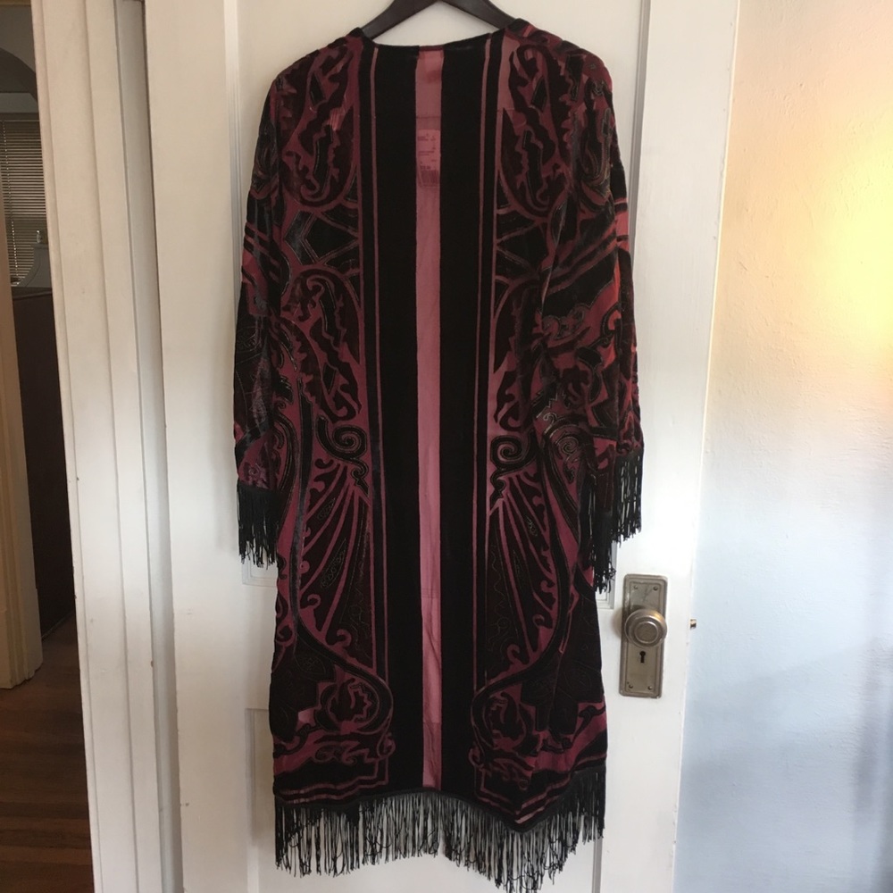 Burnout velvet fringe kimono